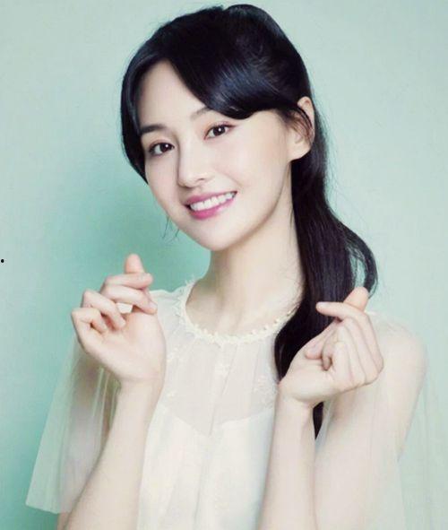 郑爽吃瓜娱乐圈视频,揭秘明星幕后故事